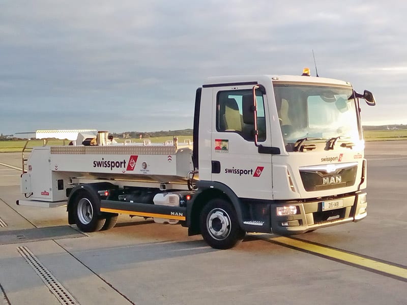 airport toilet service trucks